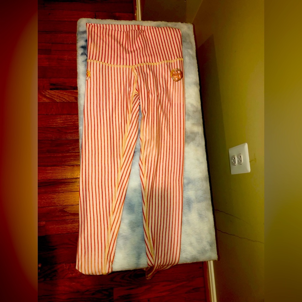 Teeki XS Red Pinstripe Leggings